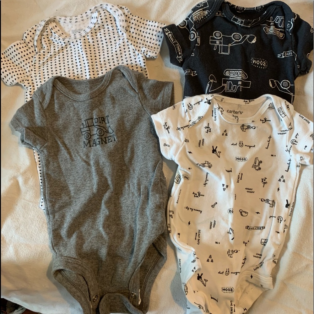 Bundle- Carter’s onesies